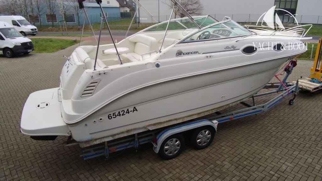 Motorboot Sea Ray 240 DA Sundancer