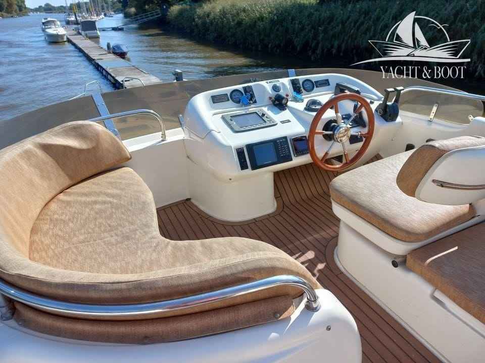 Motorboot Sealine Stratsman 42