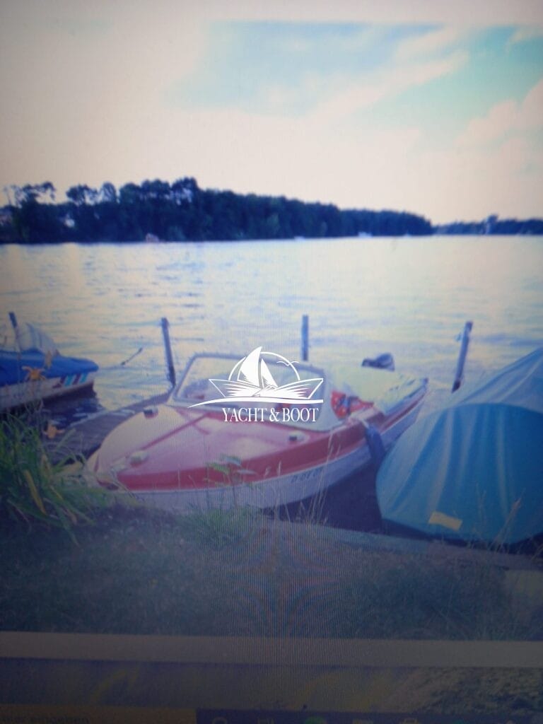 Motorboot VEB Yachtwerft Berlin Ibis II
