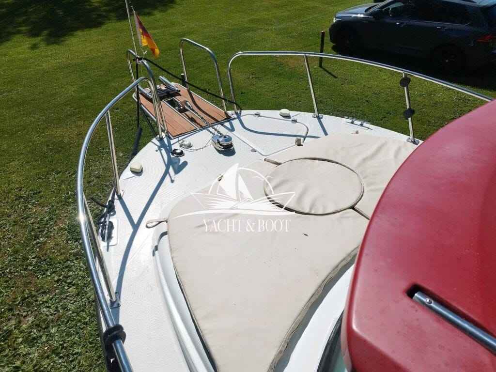 Motorboot Velvette 23 Active Sedan