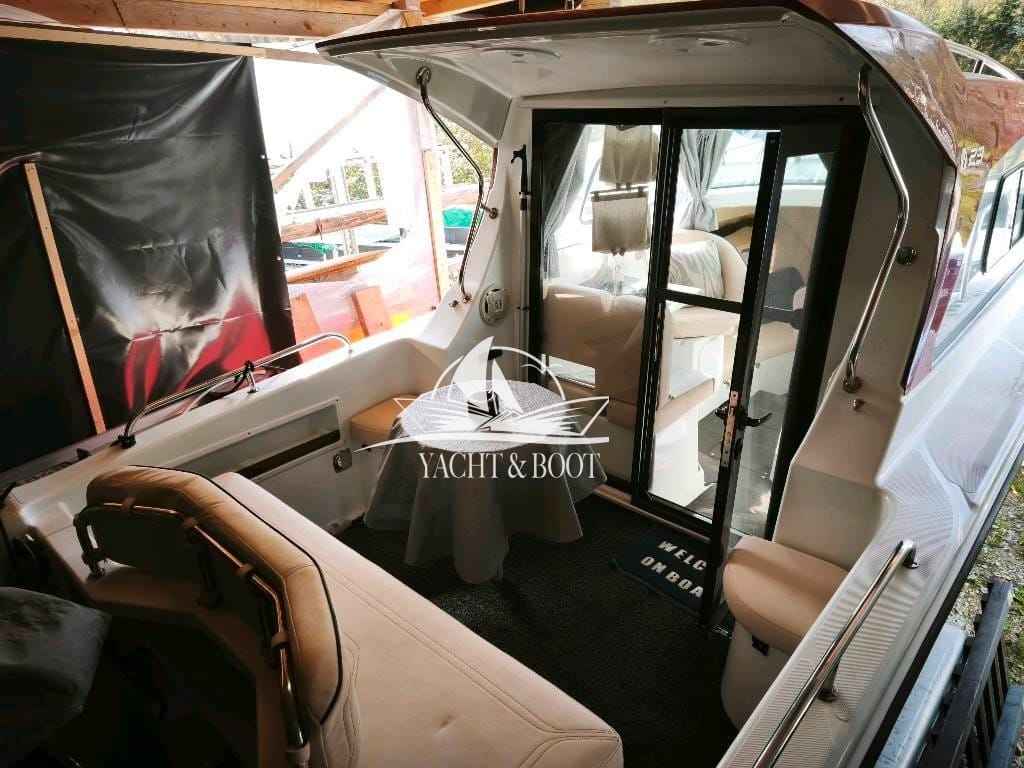 Motorboot Velvette 23 Active Sedan