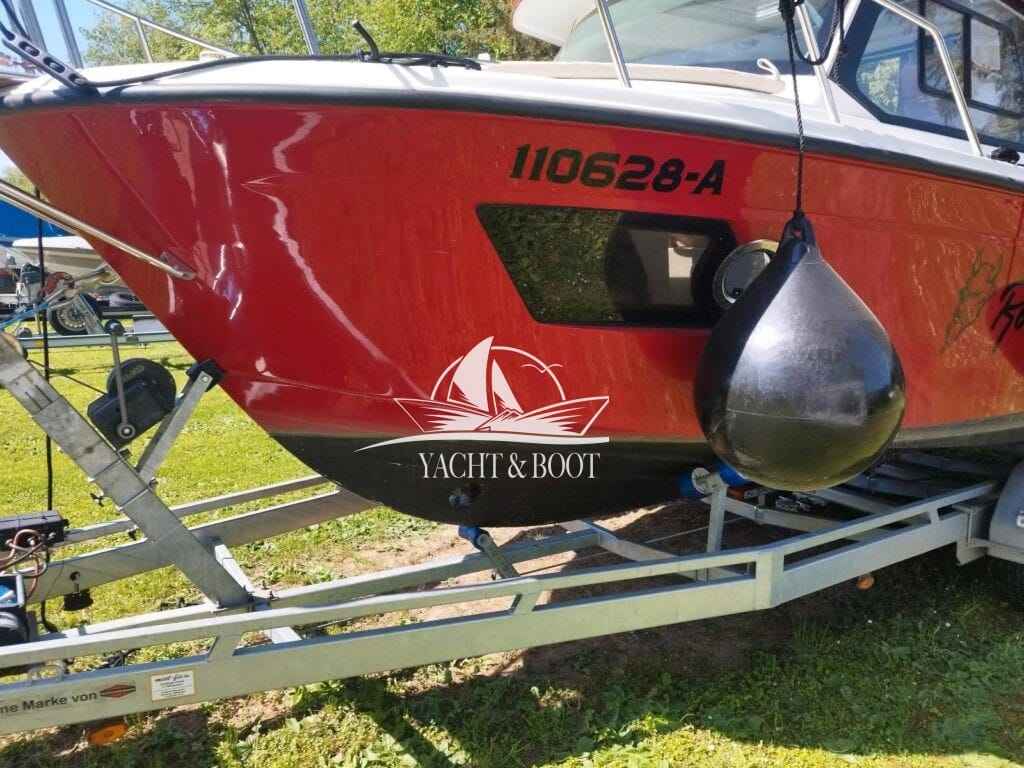 Motorboot Velvette 23 Active Sedan