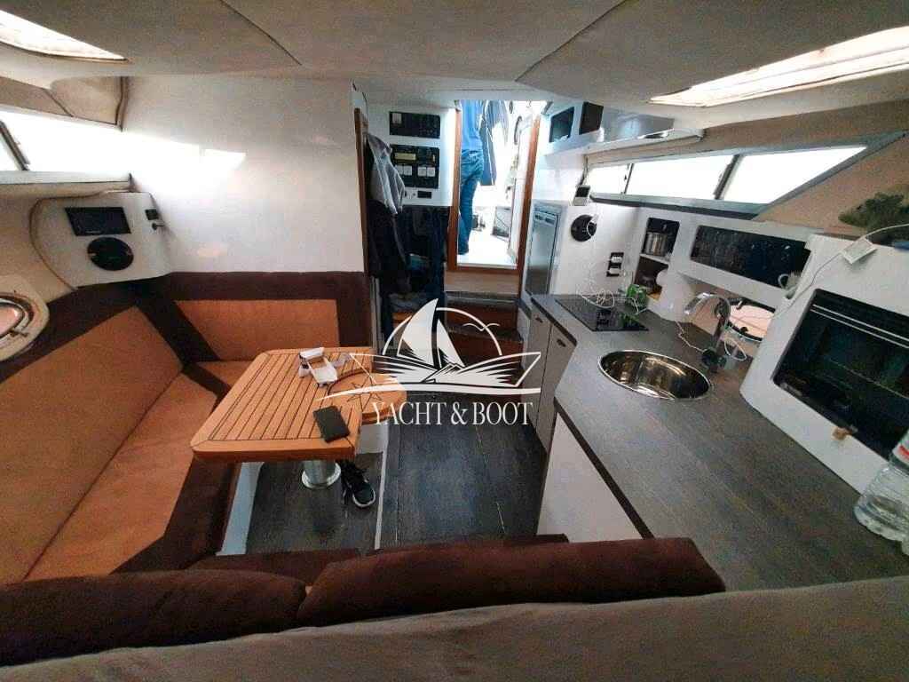 Motorboot Cruiser Yachts 3270 Esprit