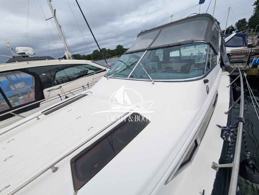 Motorboot Cruiser Yachts 3270 Esprit