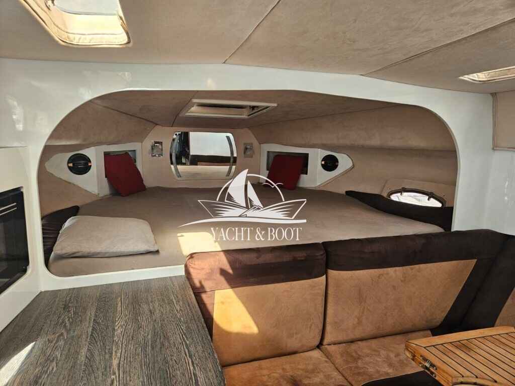 Motorboot Cruiser Yachts 3270 Esprit