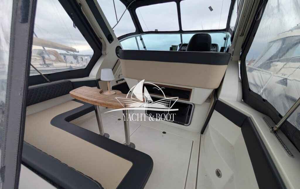 Motorboot Cruiser Yachts 3270 Esprit