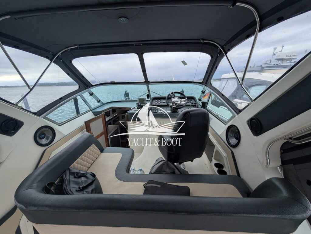 Motorboot Cruiser Yachts 3270 Esprit