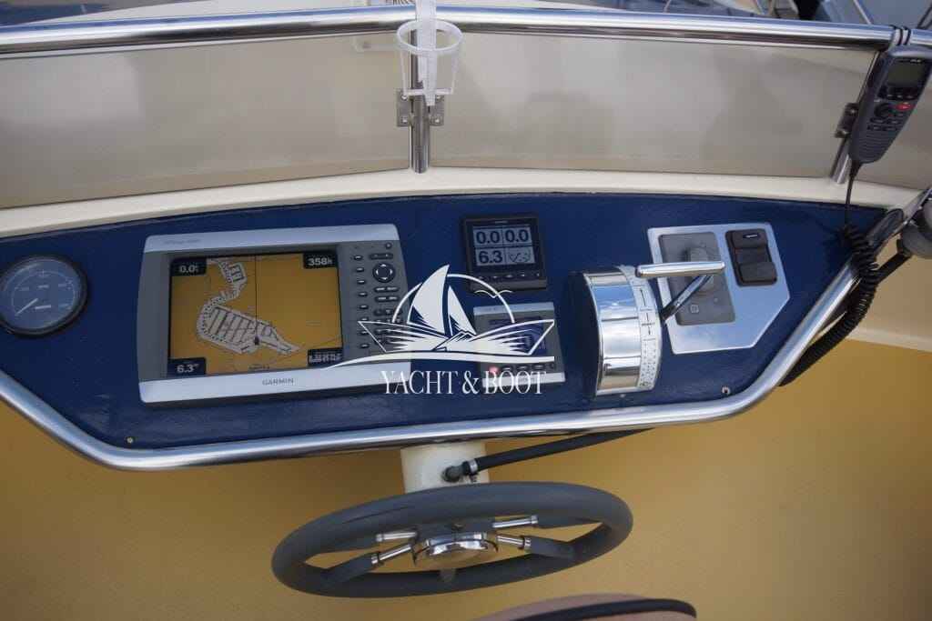Motorboot Bruce Roberts Europe 1200