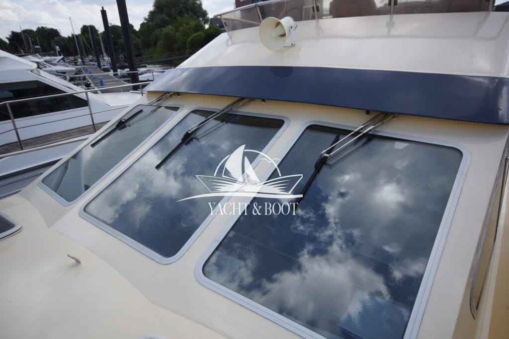 Motorboot Bruce Roberts Europe 1200