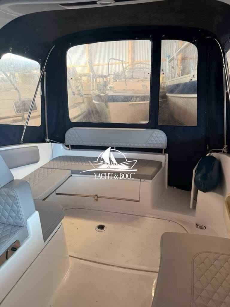 Motorboot Saver 690 Cabin