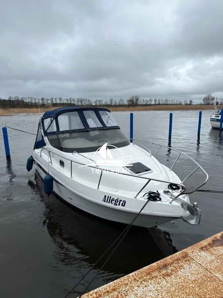 Motorboot Saver 690 Cabin