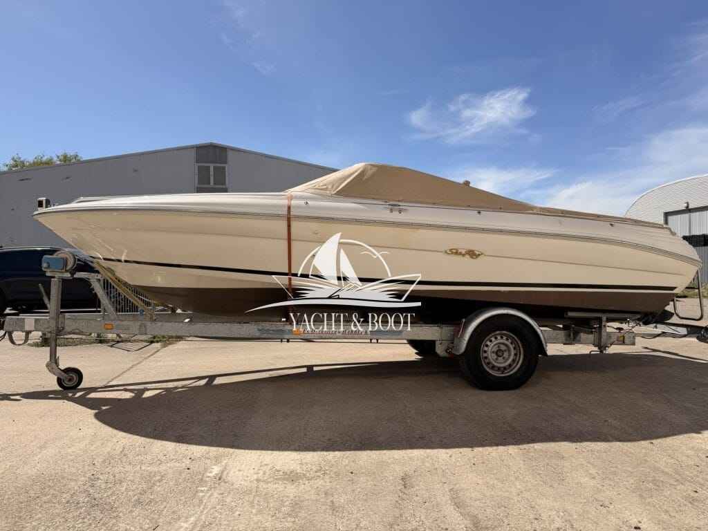 Motorboot Sea Ray CB 200 Signature