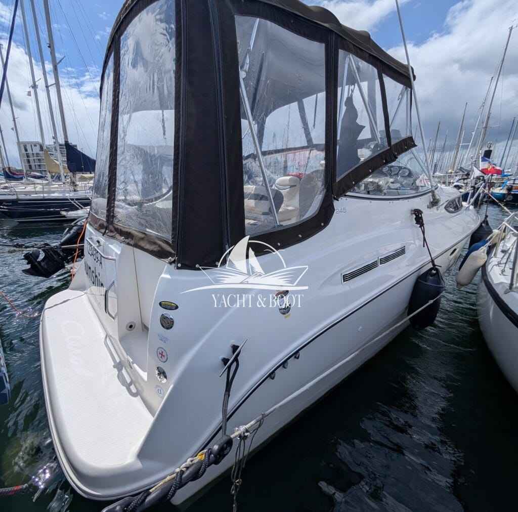Motorboot Bayliner 245