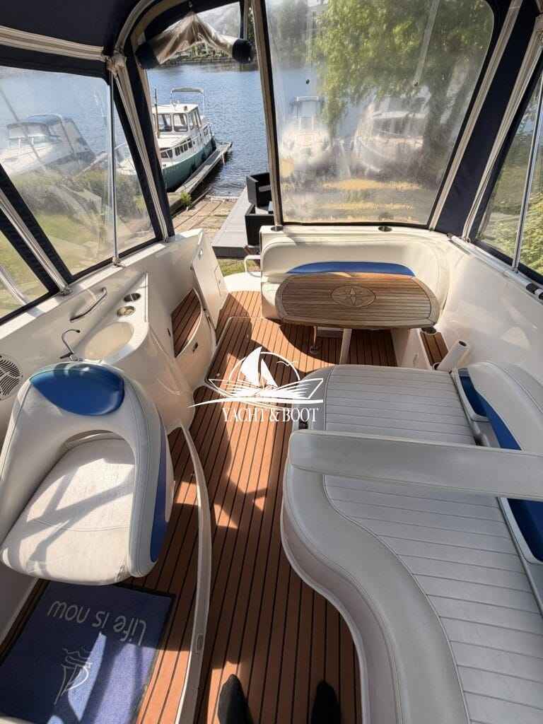 Motorboot Bayliner 265