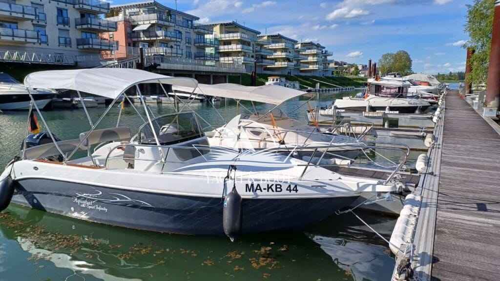 Motorboot Aquabat Sport Infinity 21