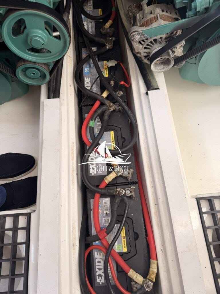 Motorboot Sealine F 34