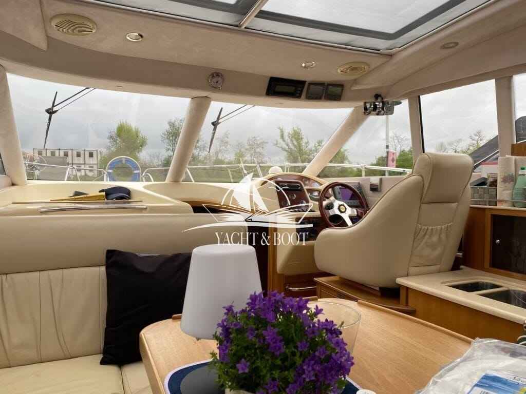 Motorboot Galeon 330 HT