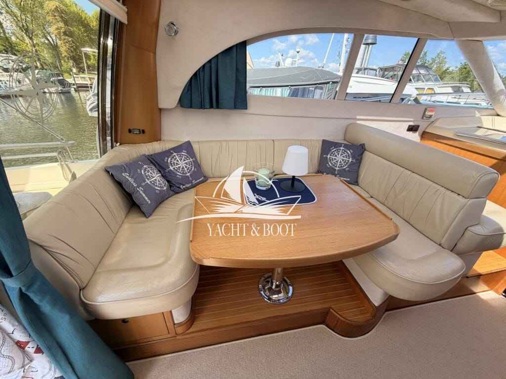 Motorboot Galeon 330 HT