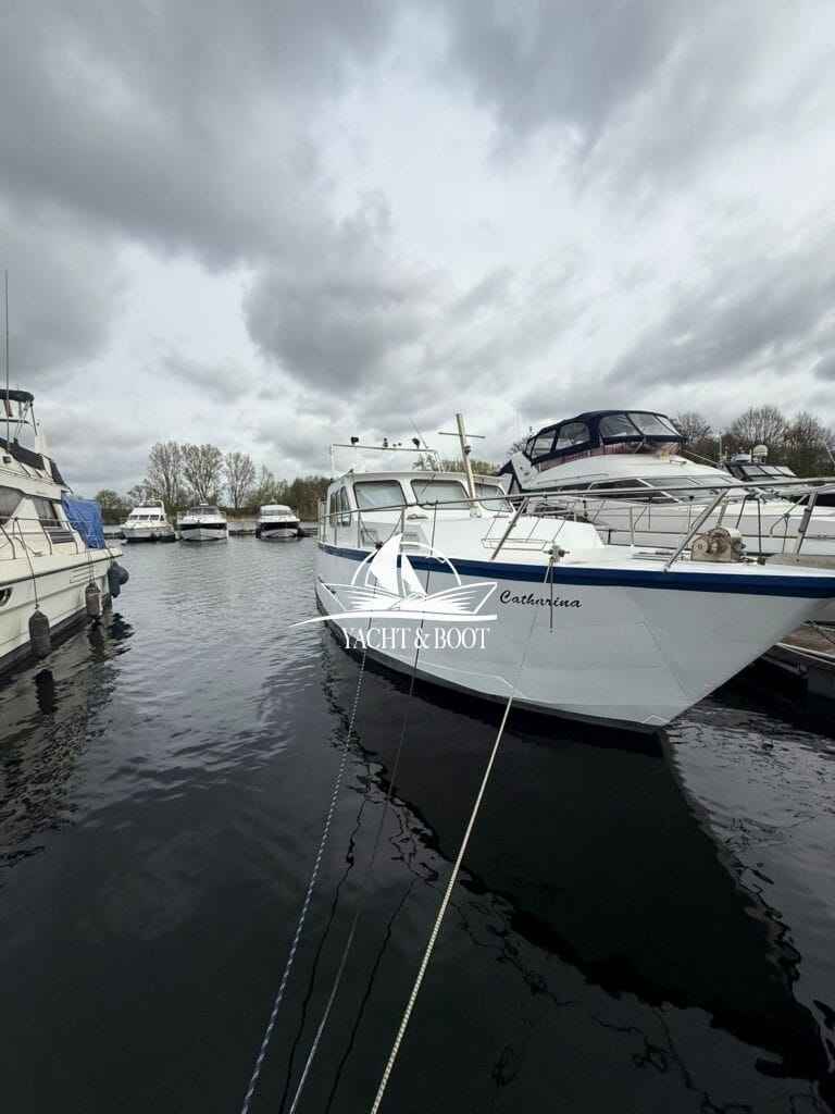 Motorboot holländischer Werftbau Catharina 1350