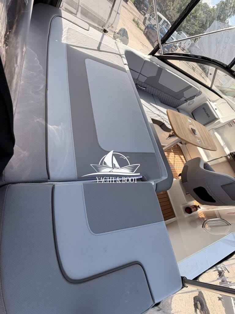 Motorboot Bayliner VR 5