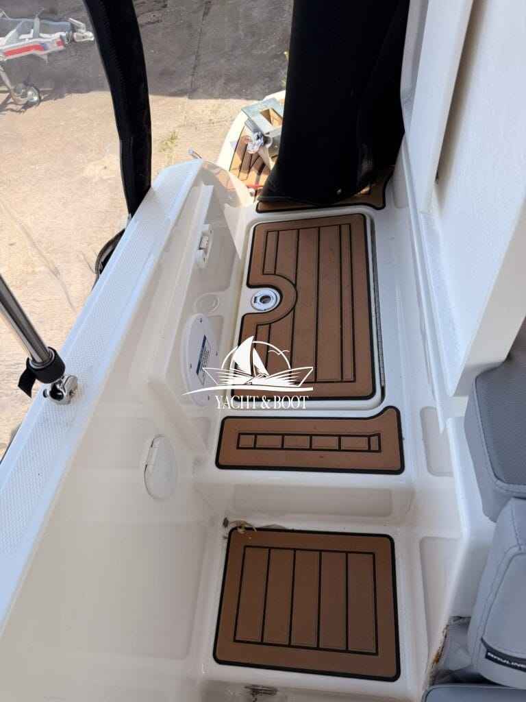 Motorboot Bayliner VR 5