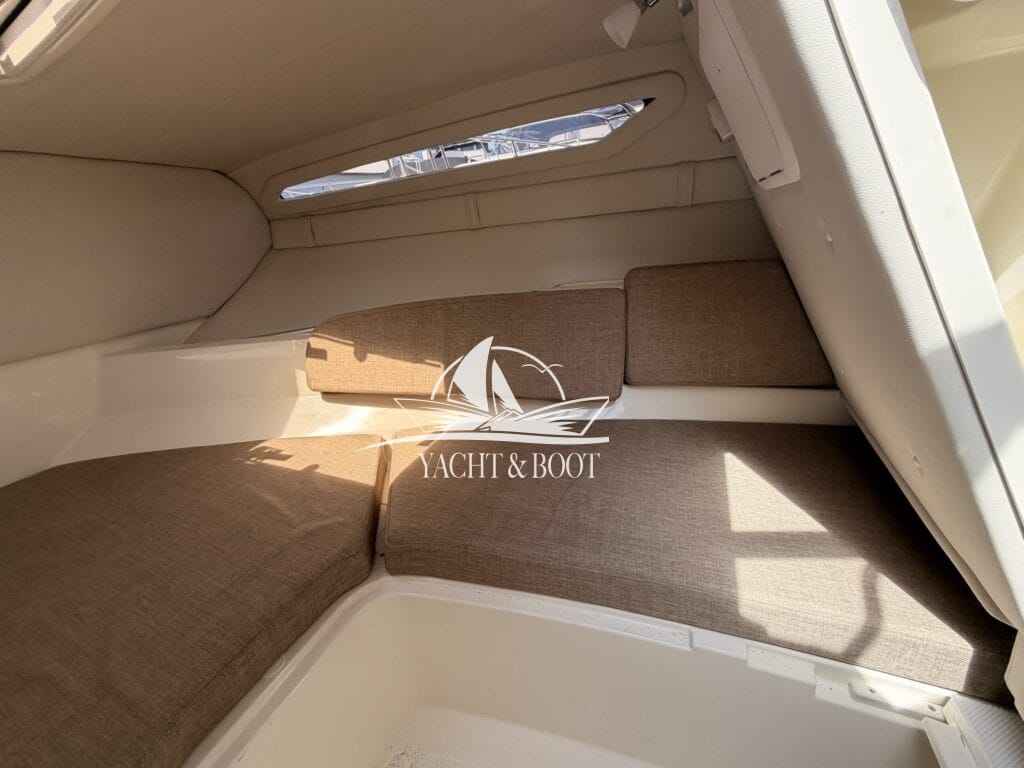 Motorboot Bayliner VR 5