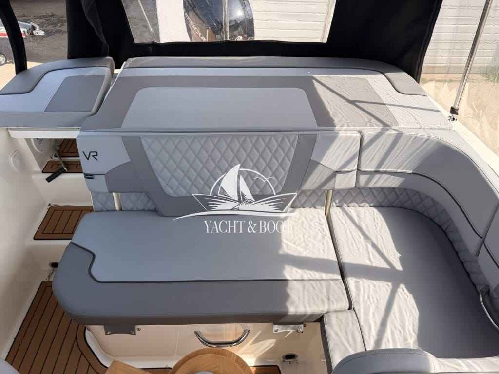 Motorboot Bayliner VR 5