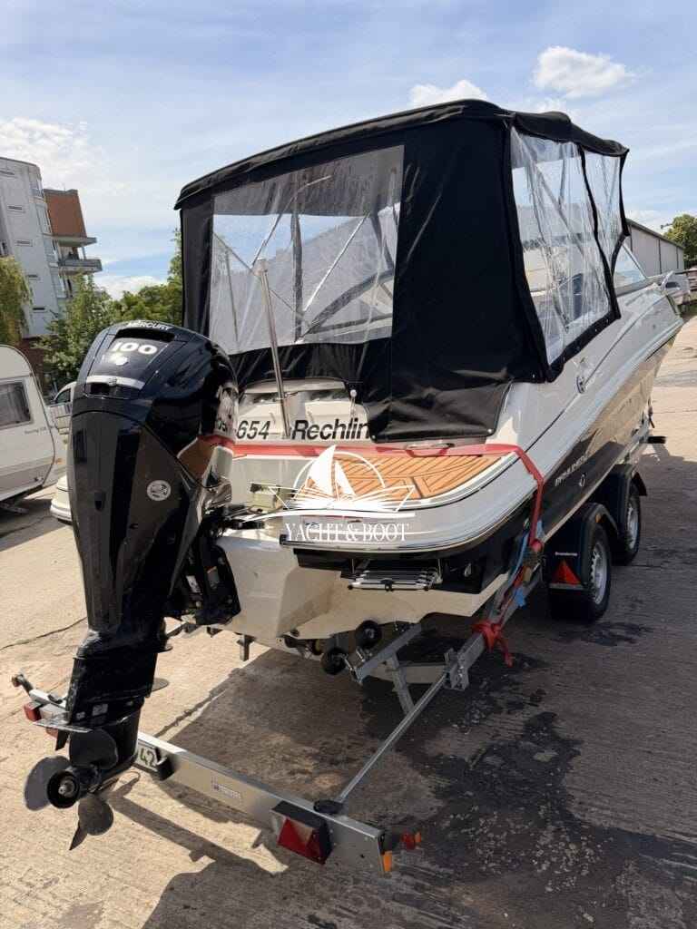 Motorboot Bayliner VR 5