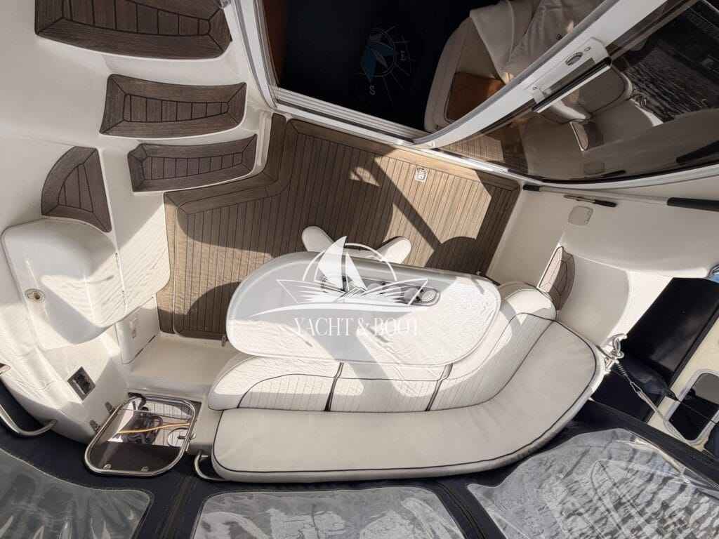 Motorboot Sealine F330
