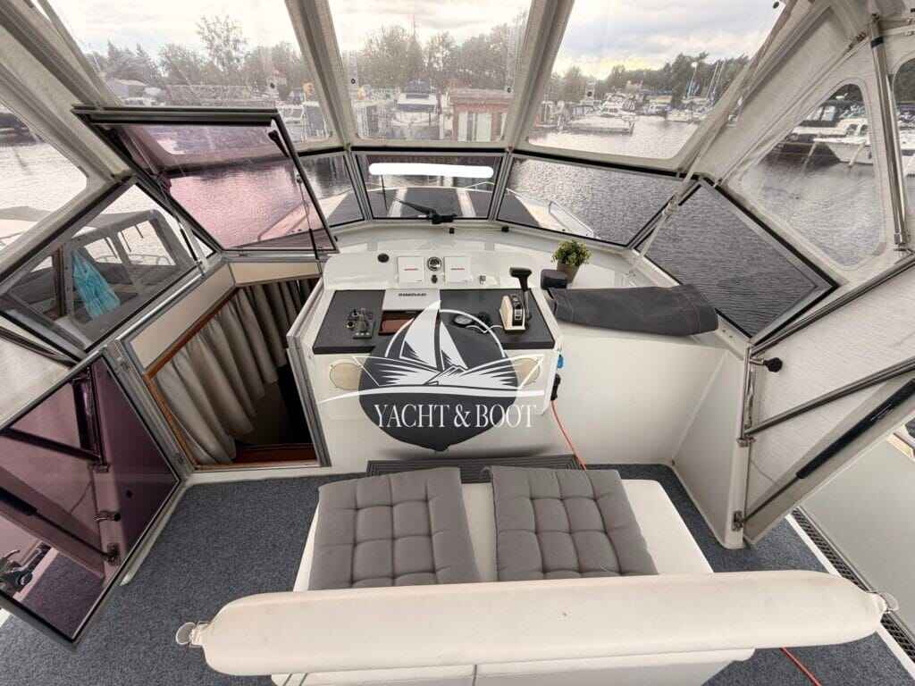 Motorboot Veha Sedan Cruiser 35