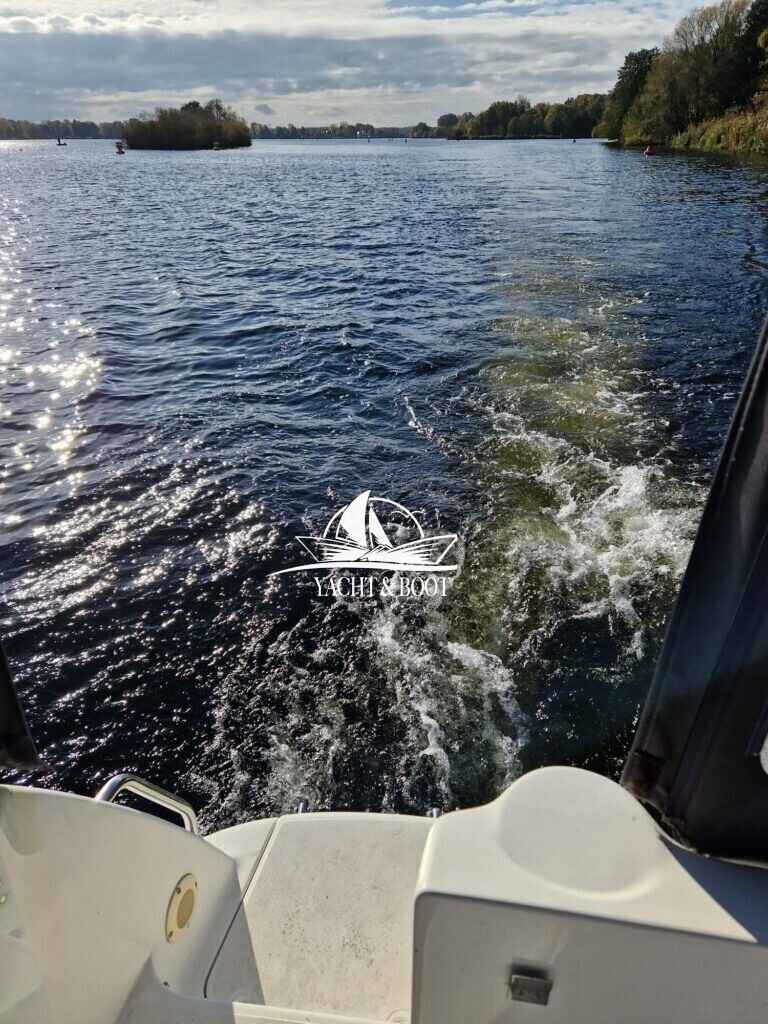 Motorboot Sessa Oyster 27