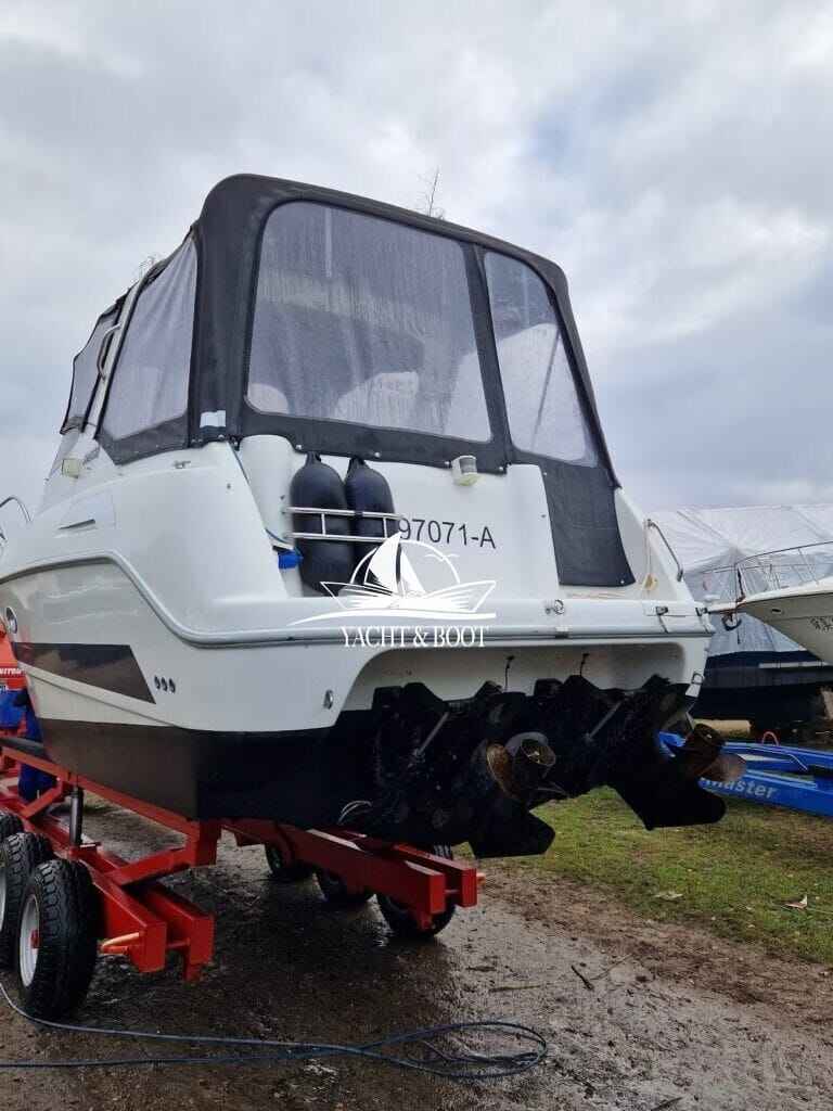 Motorboot Sessa Oyster 27
