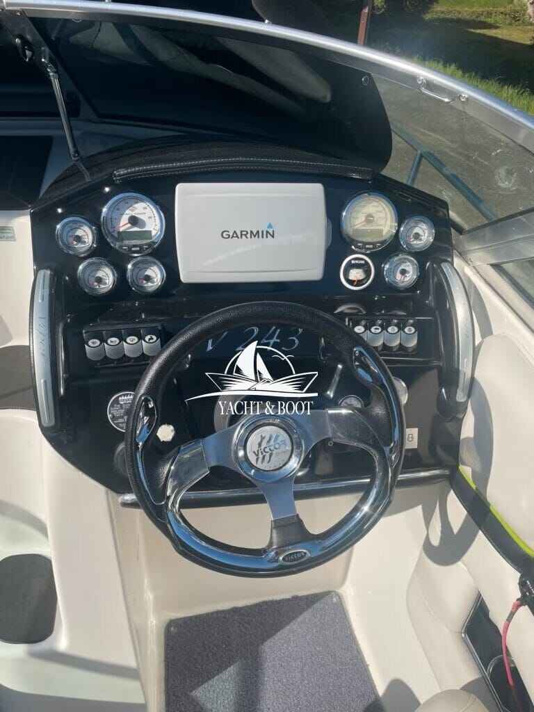 Motorboot Viper 243