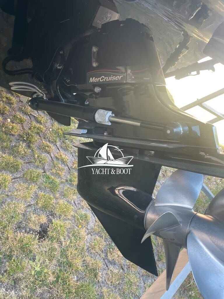 Motorboot Viper 243