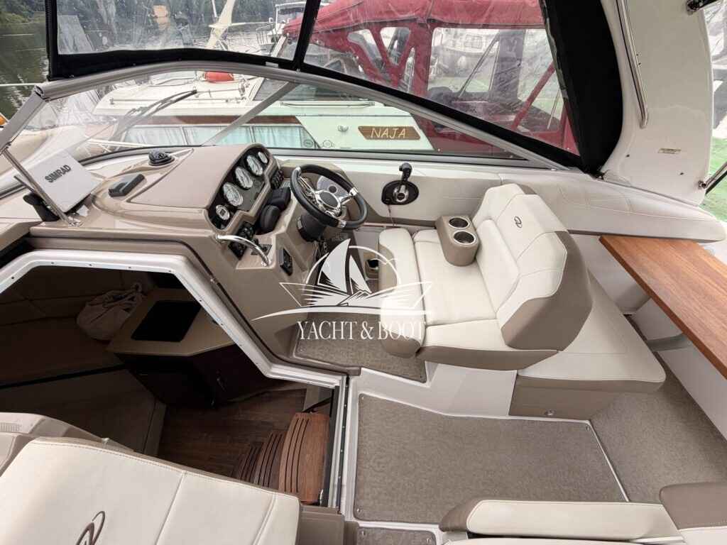 Motorboot Regal 26 Express
