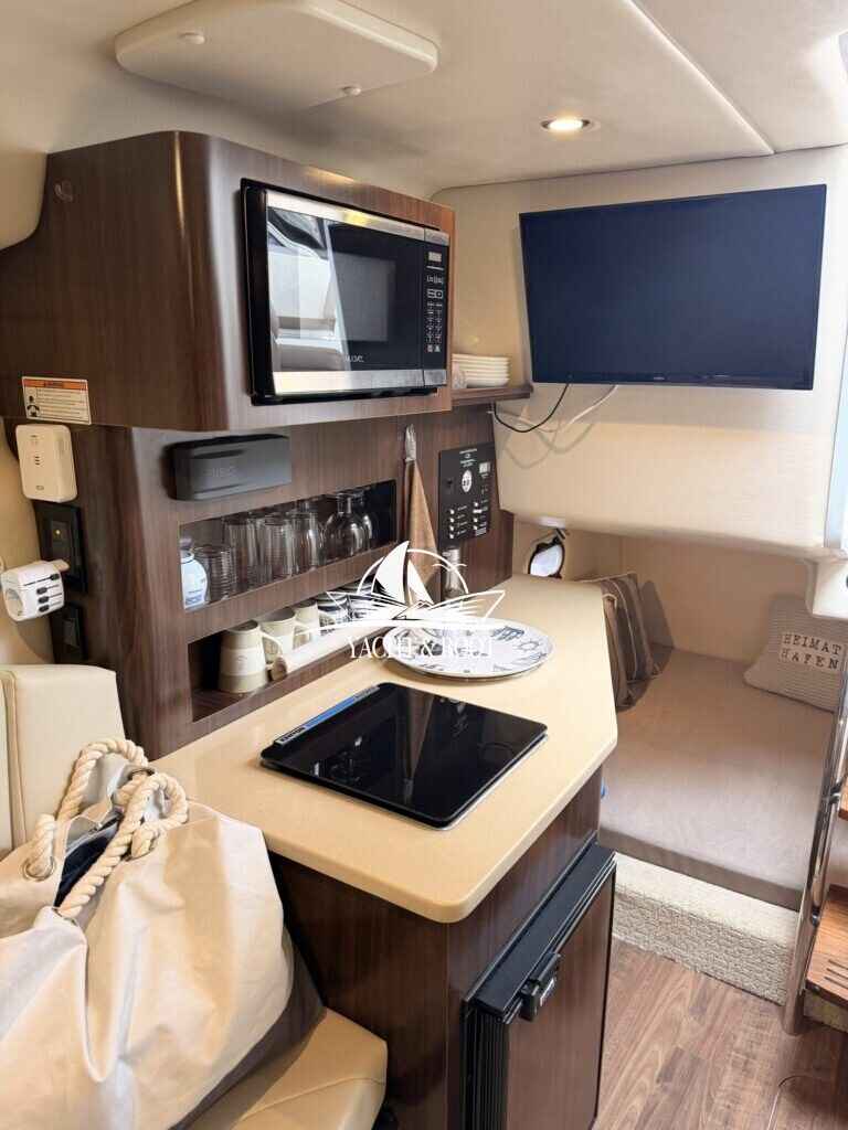 Motorboot Regal 26 Express