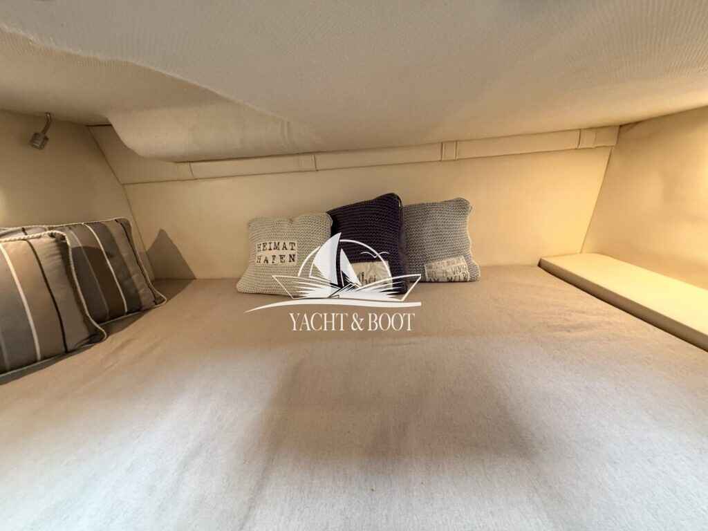 Motorboot Regal 26 Express