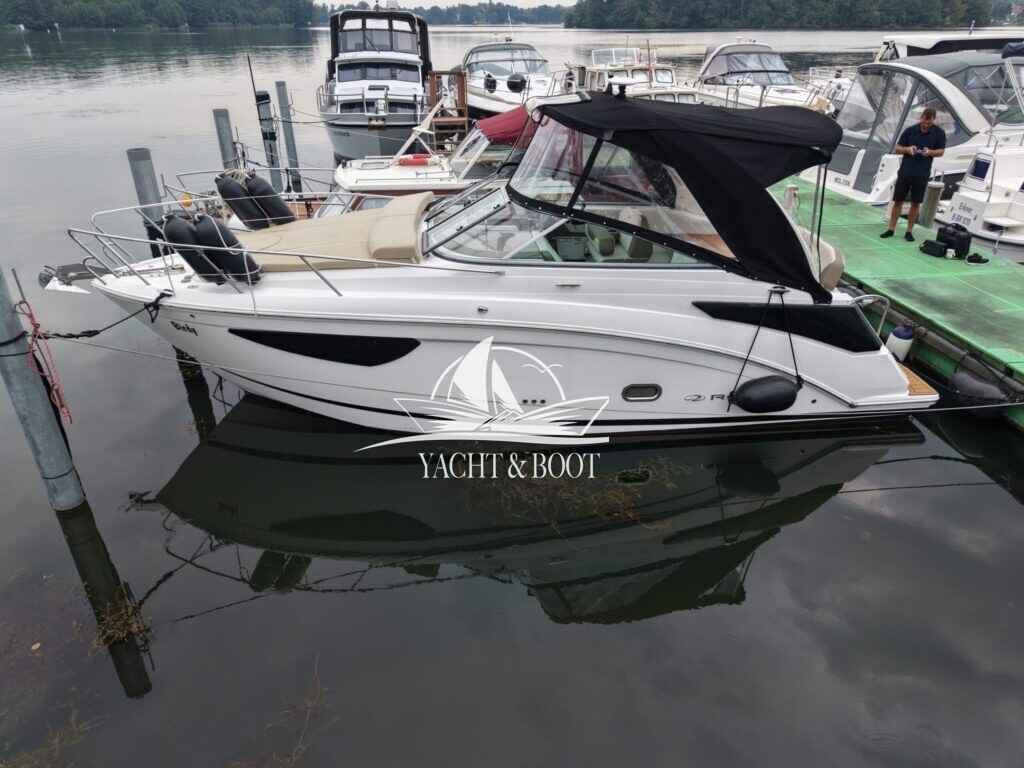 Motorboot Regal 26 Express