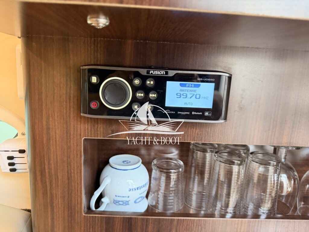Motorboot Regal 26 Express
