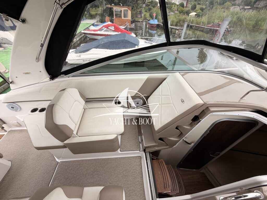 Motorboot Regal 26 Express