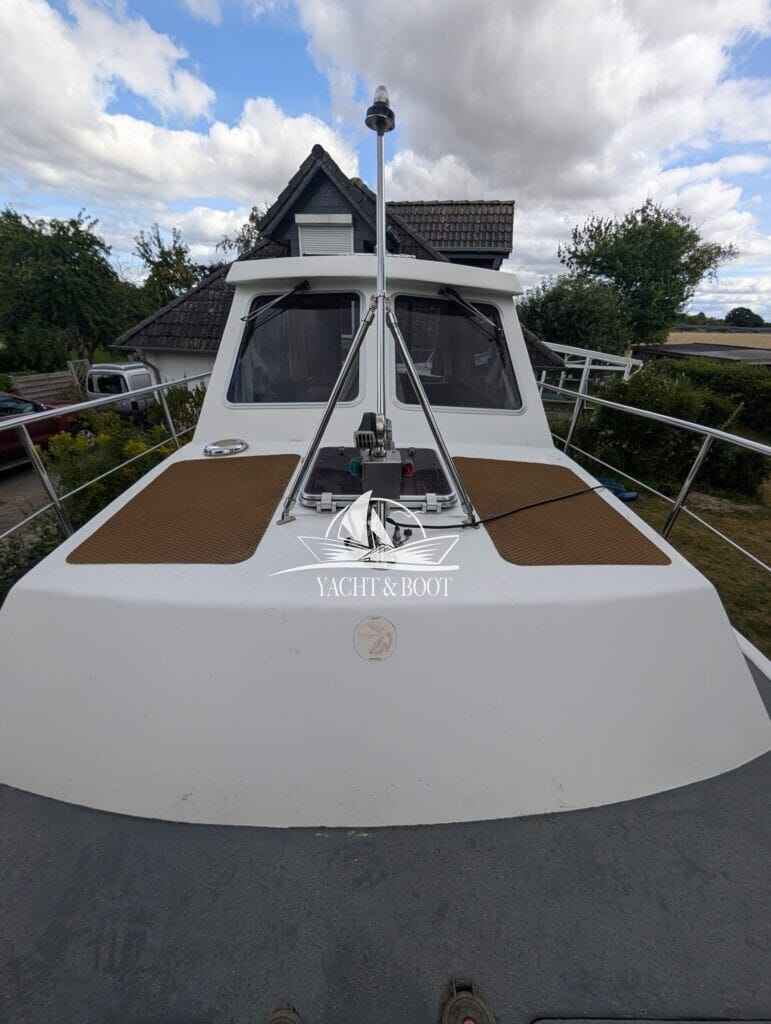 Motorboot Müritz-Yacht Management Aquilla 900 Traveller
