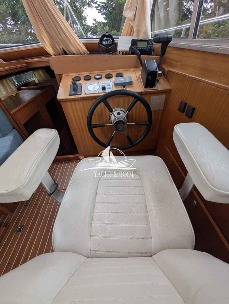 Motorboot Müritz-Yacht Management Aquilla 900 Traveller