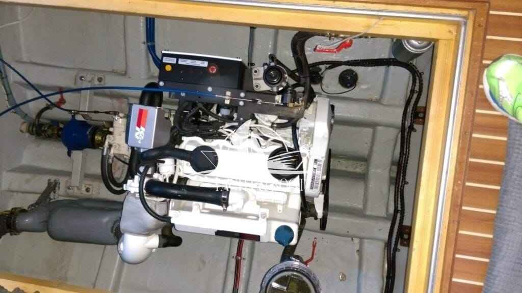 Motorboot Müritz-Yacht Management Aquilla 900 Traveller