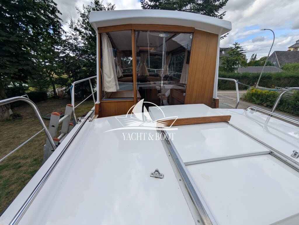 Motorboot Müritz-Yacht Management Aquilla 900 Traveller
