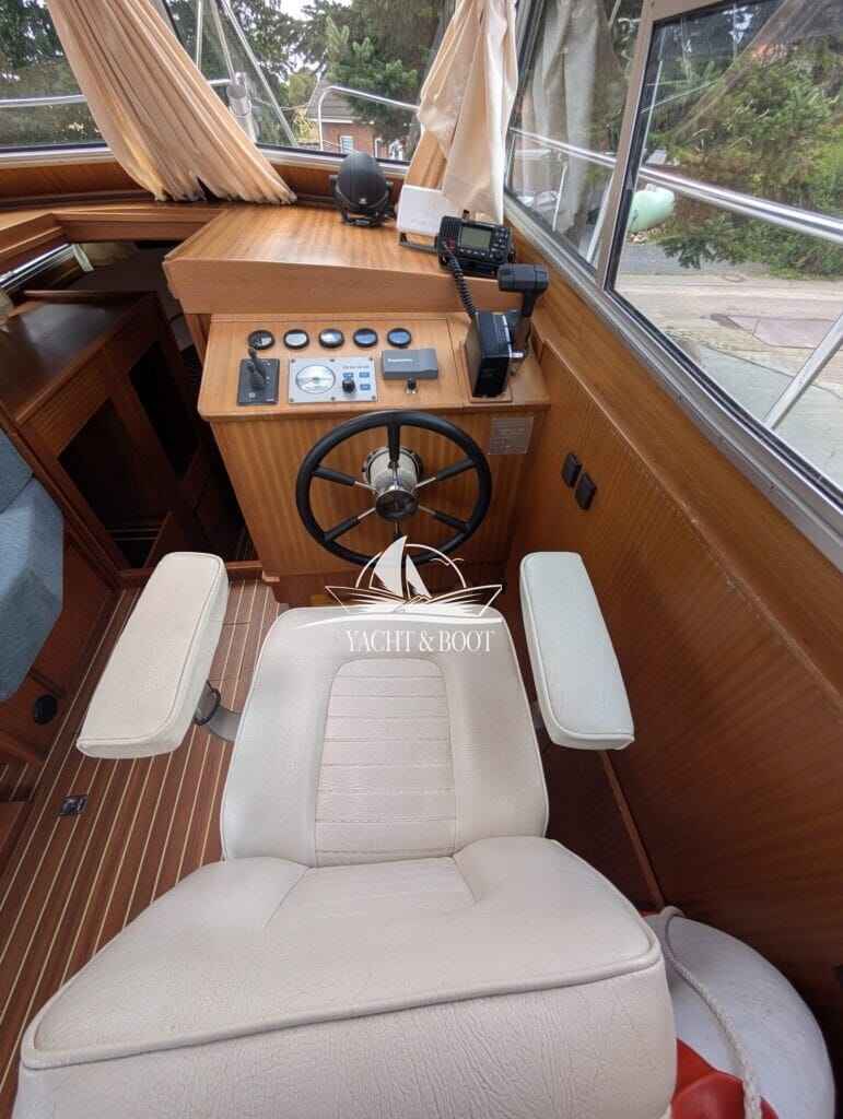 Motorboot Müritz-Yacht Management Aquilla 900 Traveller
