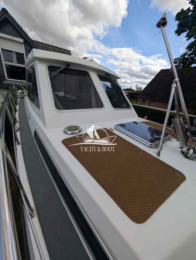 Motorboot Müritz-Yacht Management Aquilla 900 Traveller