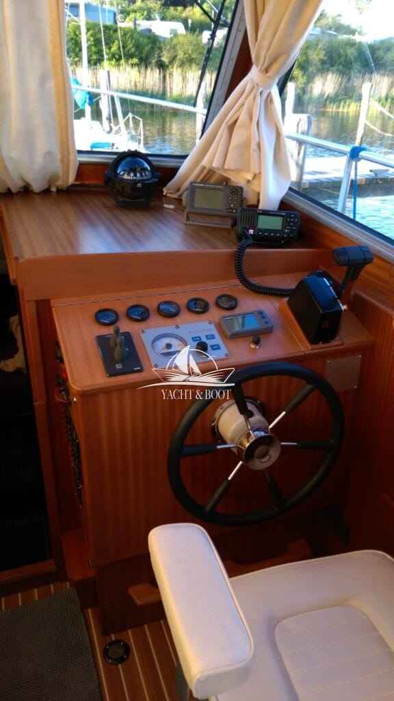 Motorboot Müritz-Yacht Management Aquilla 900 Traveller