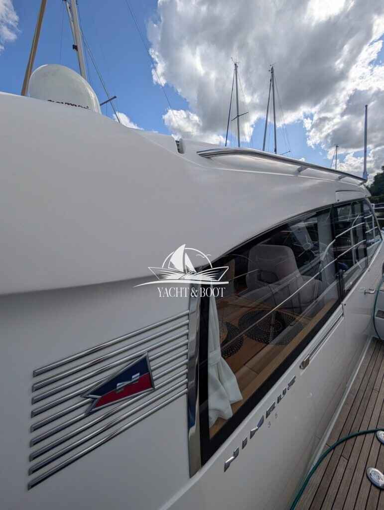 Motorboot Nimbus 365 Coupe