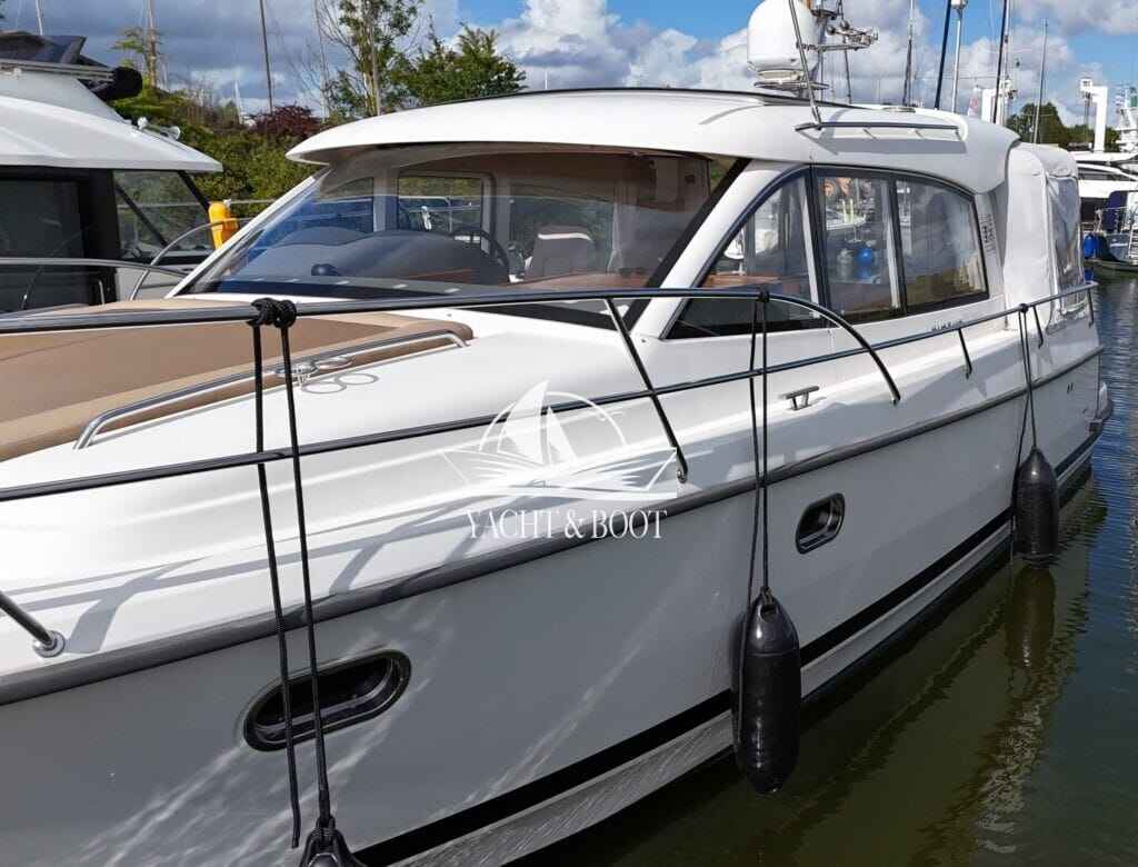 Motorboot Nimbus 365 Coupe