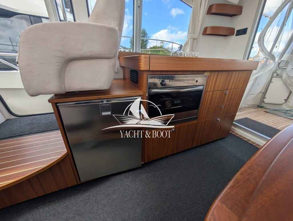 Motorboot Nimbus 365 Coupe